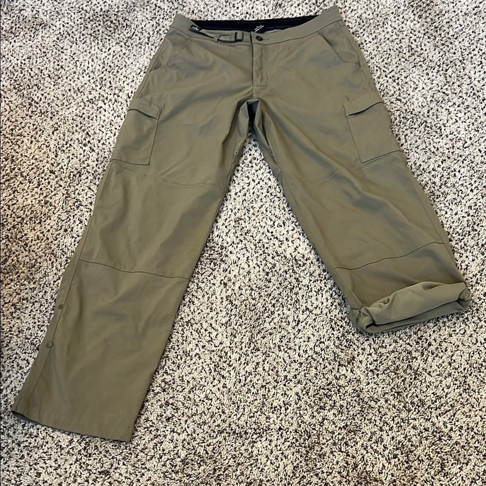 VGUC Men's Prana pants